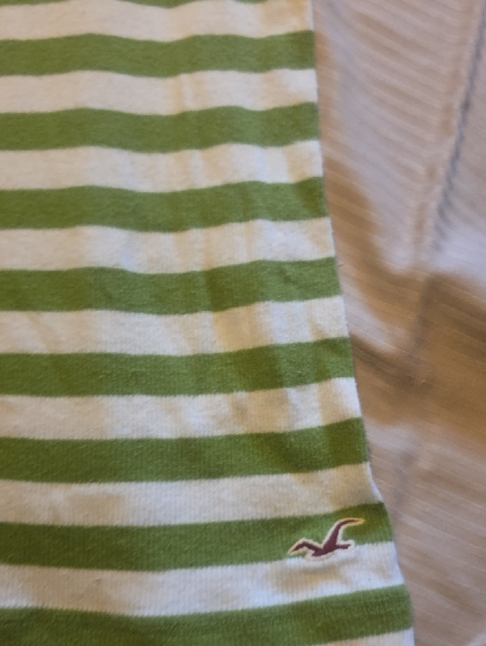 Y2K Extra Long Hollister White and Green Striped V-Neck Tank Size S - Picture 3 of 4